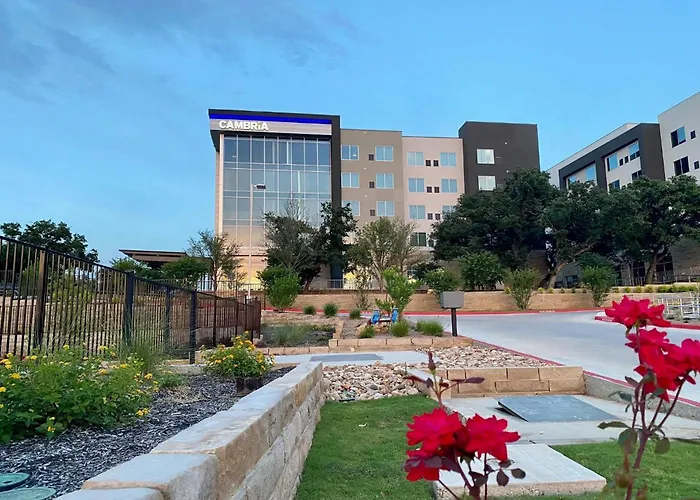 Cambria Hotel Austin Uptown Near The Domain